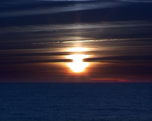Nils Nova "sunset motor", video still 2004
