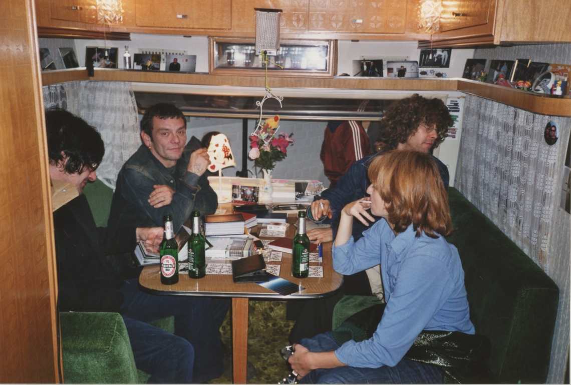 Esther Eppstein "message salon Wohnwagen 1998–2000", Vernissage, BüroFriedrich, Berlin