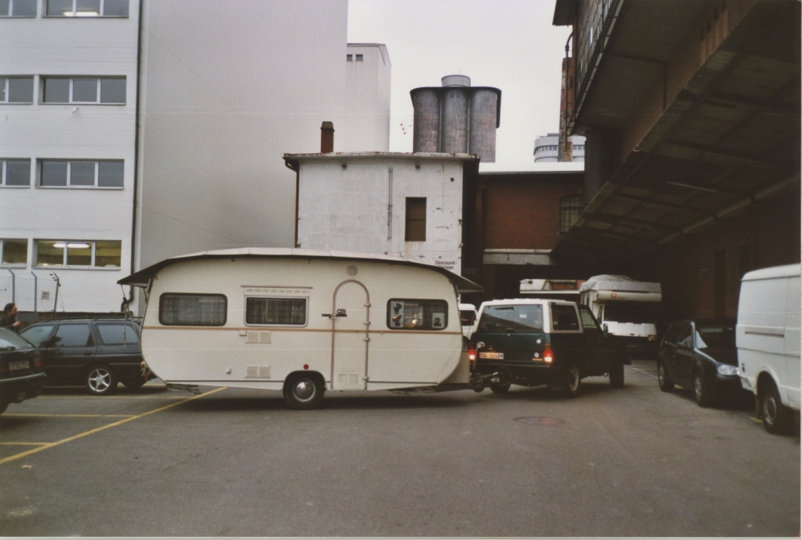 Der message salon Wohnwagen, Ankunft im Löwenbräu Areal, Zürich