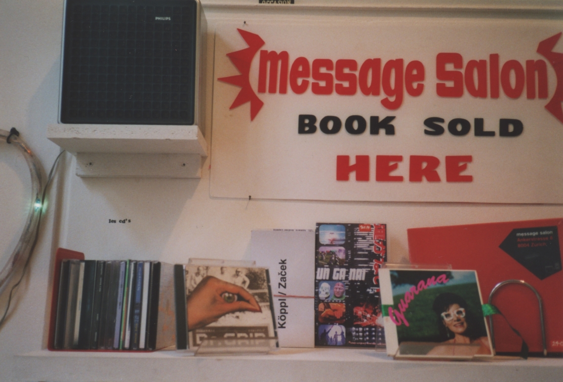 message salon in Paris, message salon salon de thé, Centre Culturel Suisse