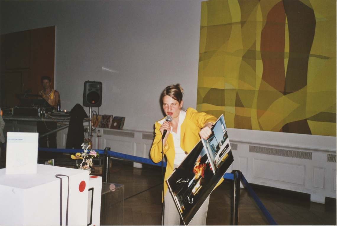 message salon "The Price of Art" prize draw, hosted by Sandra Künzi, Kunsthalle Basel