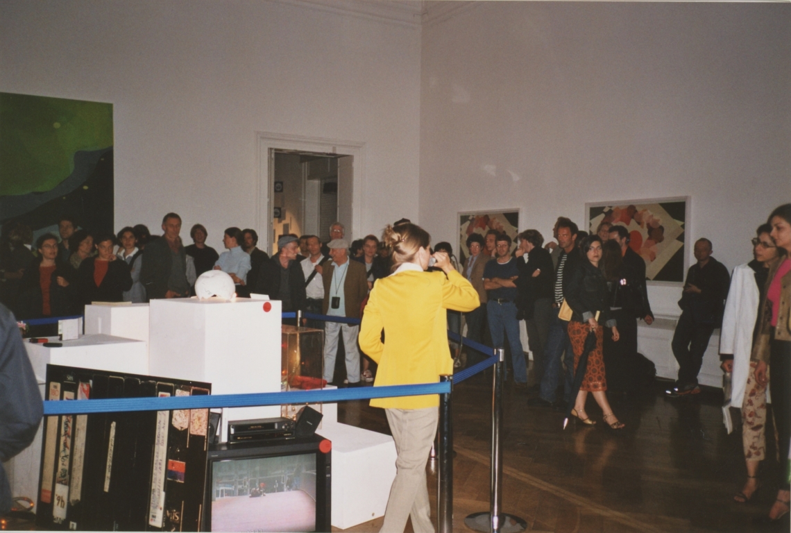 message salon "The Price of Art" prize draw, hosted by Sandra Künzi, Kunsthalle Basel