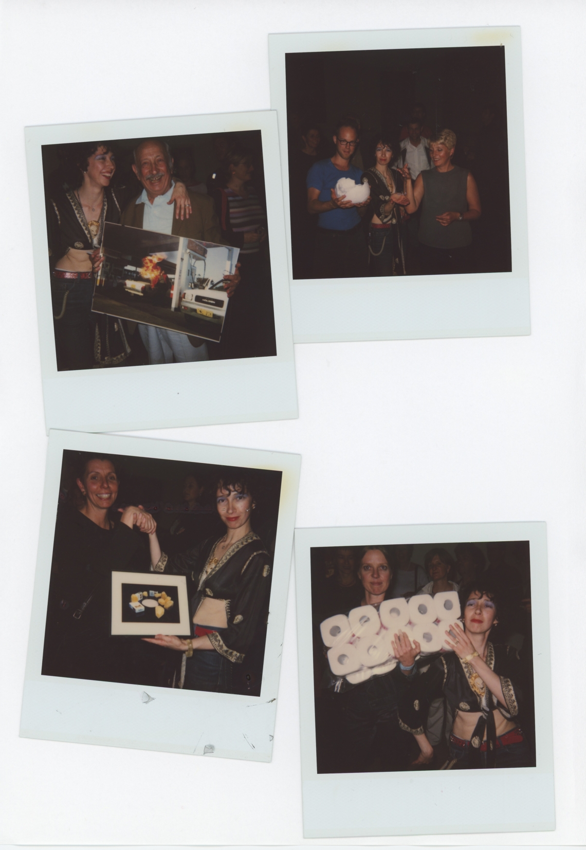 message salon "The Price of Art" – Esther Eppstein congratulates the lucky winners! Kunsthalle Basel