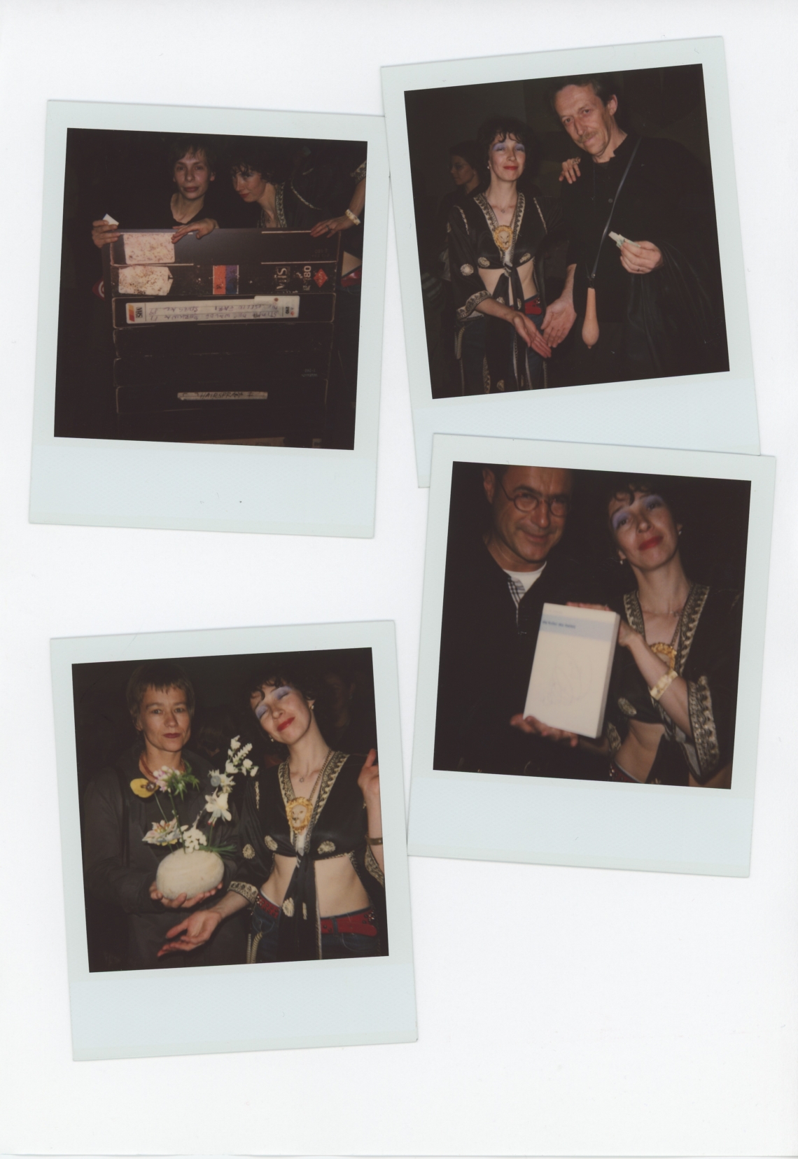 message salon "The Price of Art" – Esther Eppstein congratulates the lucky winners! Kunsthalle Basel