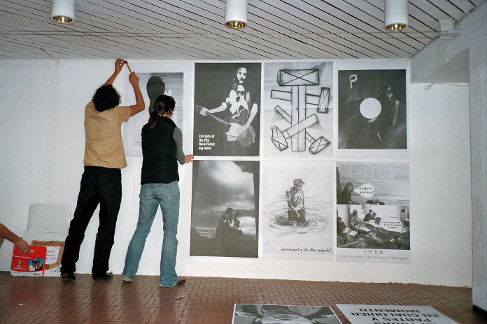 planet22 "microscopium/ out of orbit", Ausstellungsaufbau mit Peter Stoffel und Solvej Dufour Andersen, message salon Rigiplatz, Zürich